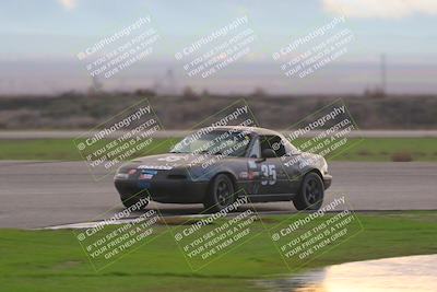 media/Jan-14-2023-CalClub SCCA (Sat) [[d2757389b8]]/Group 7/Race (Sunset)/